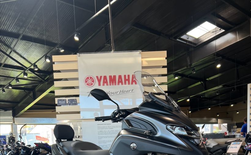 YAMAHA TRICITY 300 4
