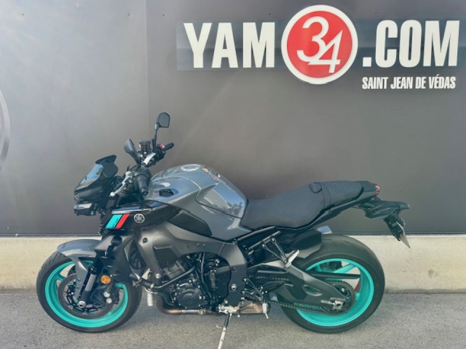 YAMAHA MT-10 0