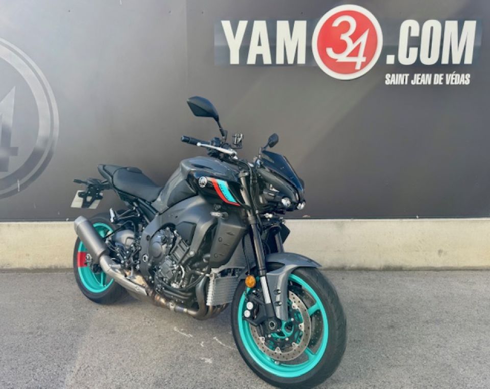 YAMAHA MT-10 2