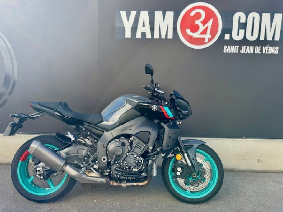 YAMAHA MT-10 3