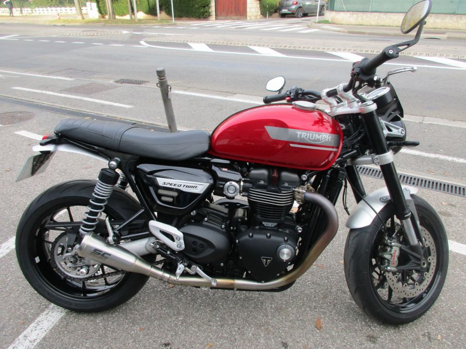 TRIUMPH SPEED TWIN 1200 2
