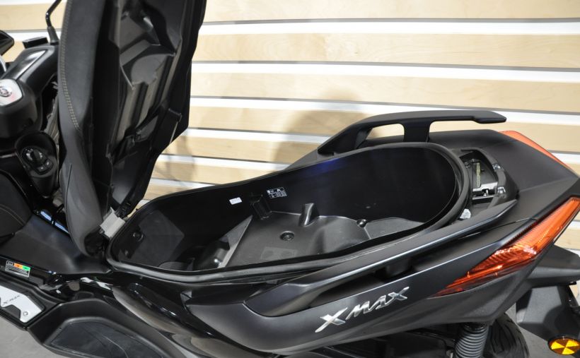 YAMAHA X-MAX 125 IRON MAX 3