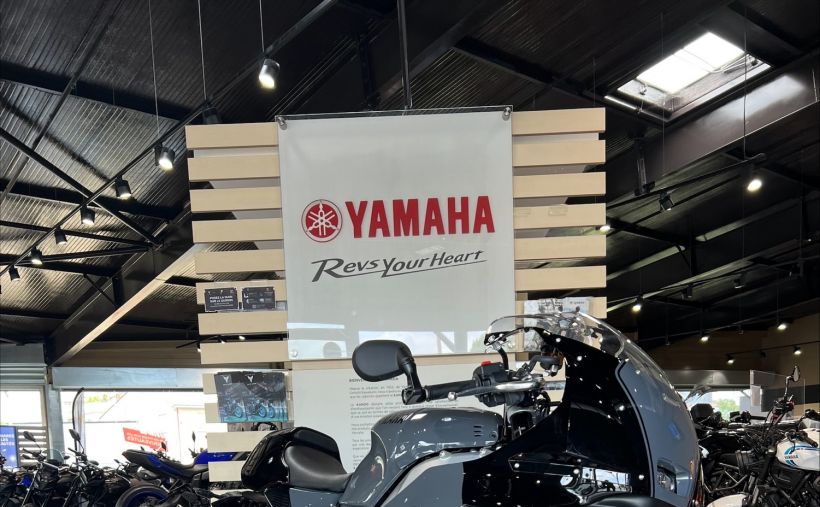 YAMAHA XSR 900 GP 3