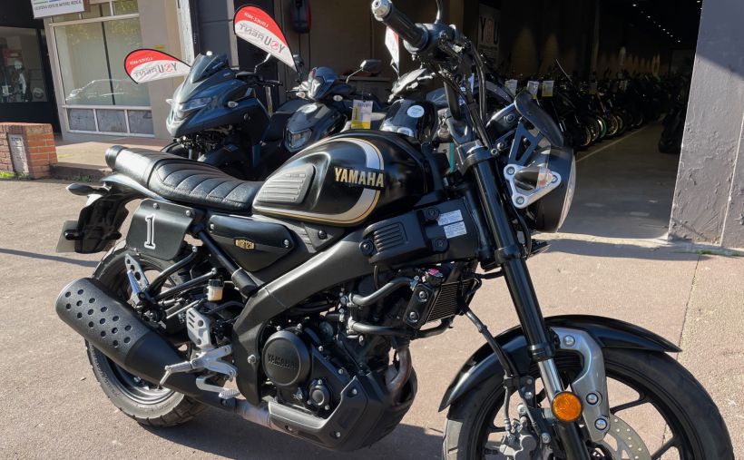 YAMAHA XSR 125 1