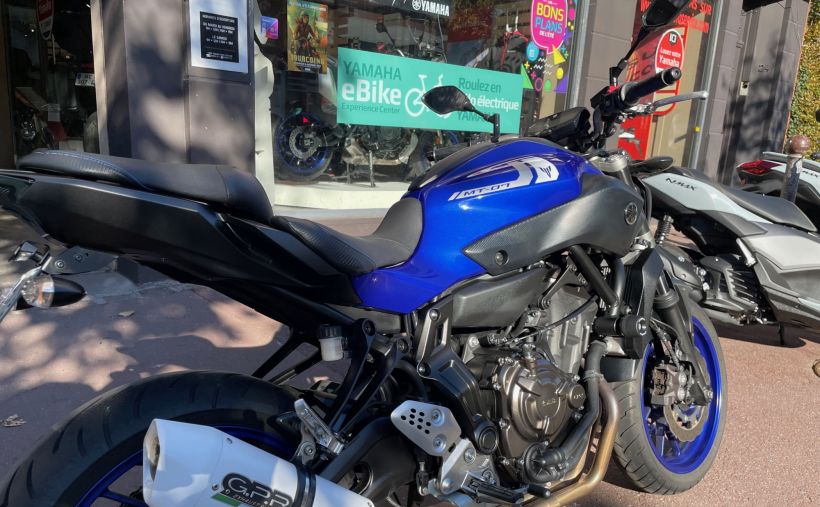 YAMAHA MT 07 / MT-07 /MT07 2