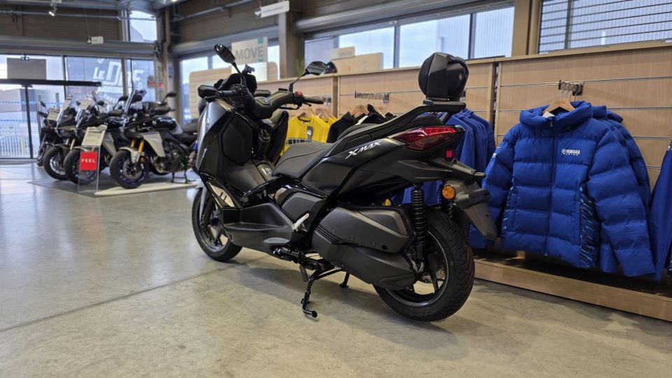 YAMAHA XMAX 300 Tech Max 5