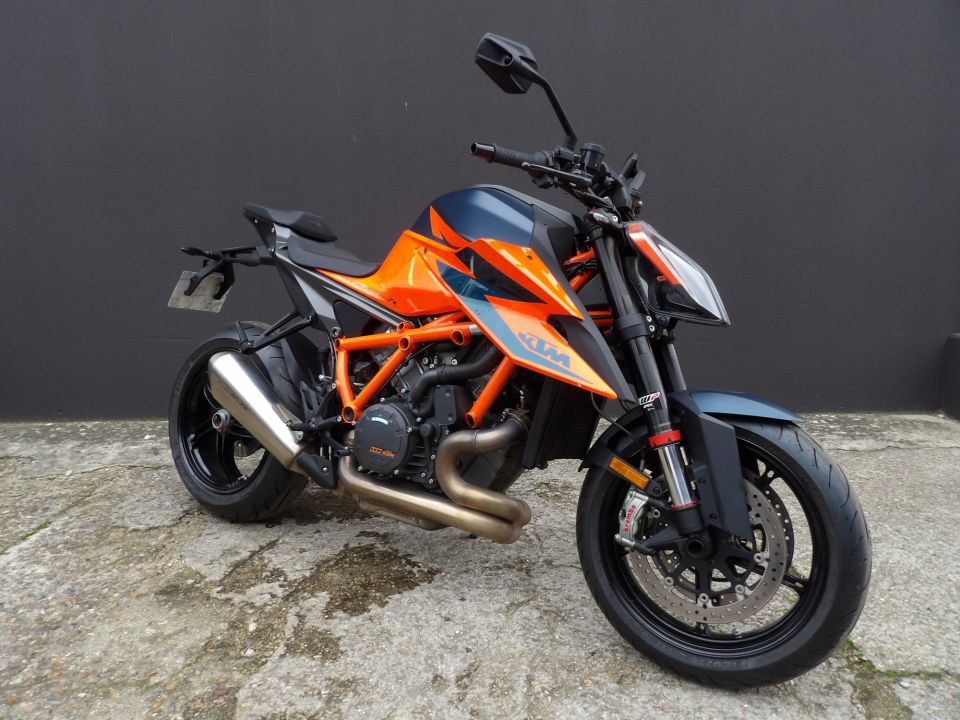 KTM 1290 SUPER DUKE R 2