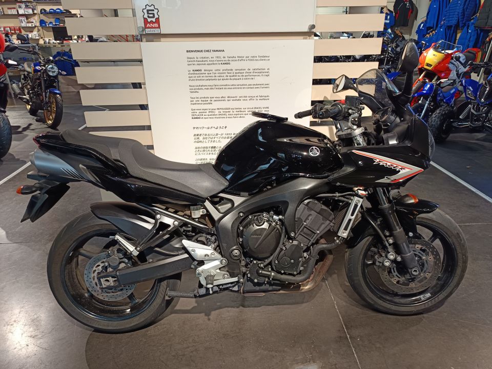 YAMAHA FZ6 600 FAZER S2 1