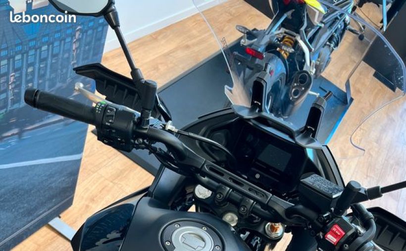 YAMAHA TRACER 7 1