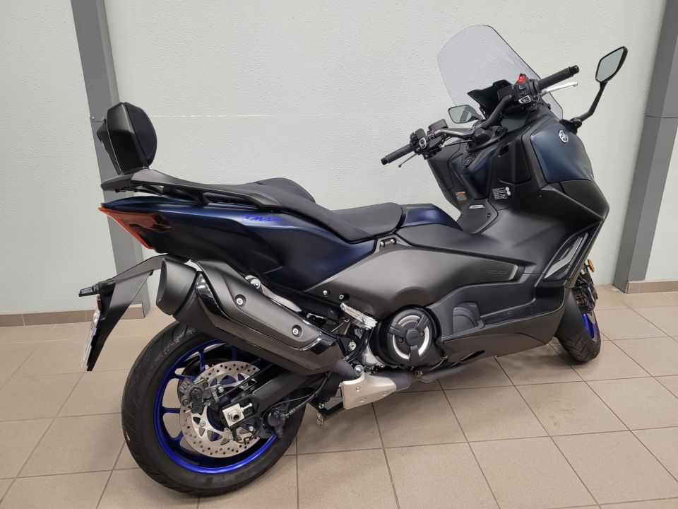 YAMAHA XP T-MAX 560 12