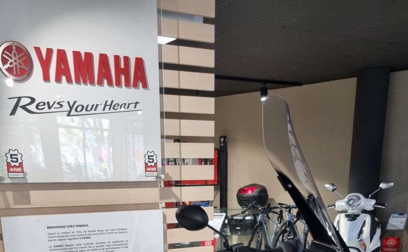 YAMAHA TRICITY 125 6