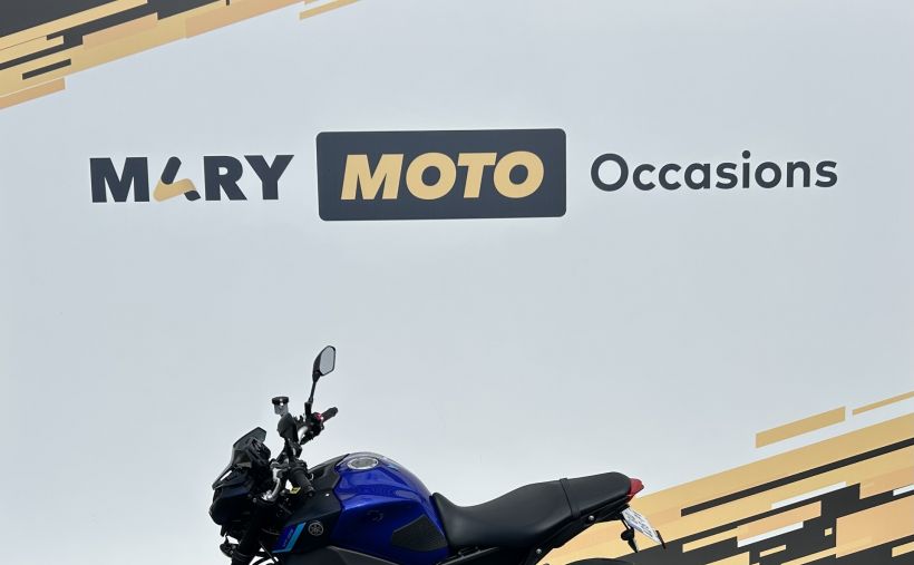 YAMAHA MT-09 0