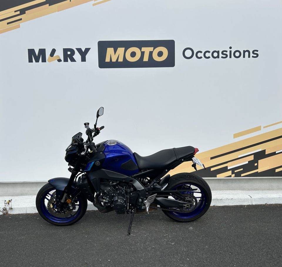 YAMAHA MT-09 0