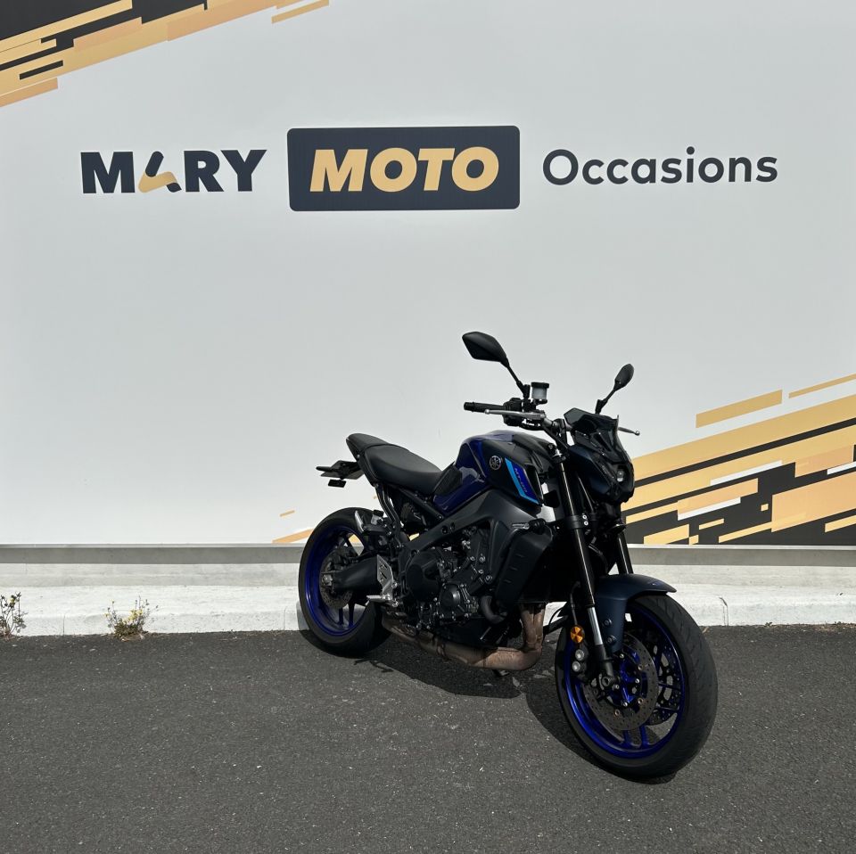 YAMAHA MT-09 39