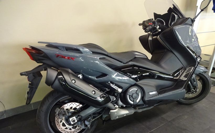 YAMAHA XP T-MAX 560 TECH MAX 2