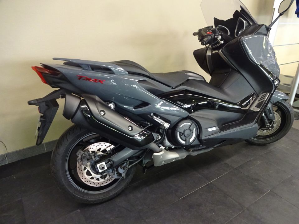 YAMAHA XP T-MAX 560 TECH MAX 2