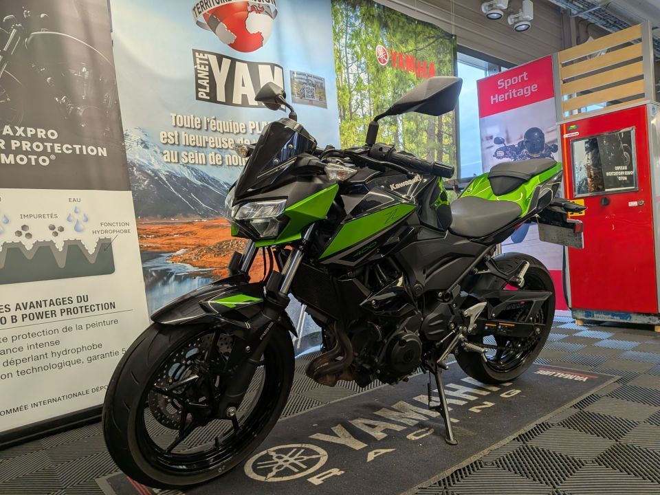KAWASAKI Z400 6