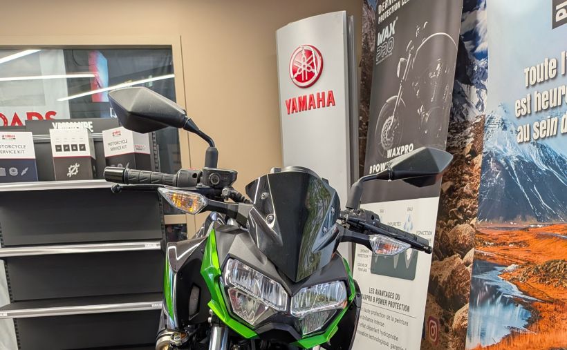 KAWASAKI Z400 3