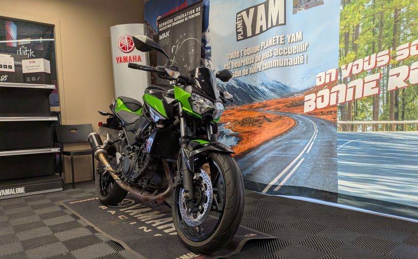 KAWASAKI Z400 1