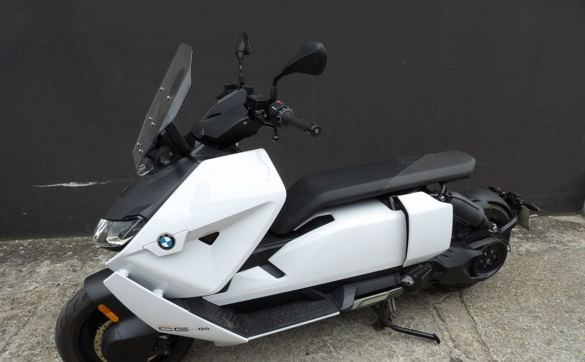 BMW CE 04 2
