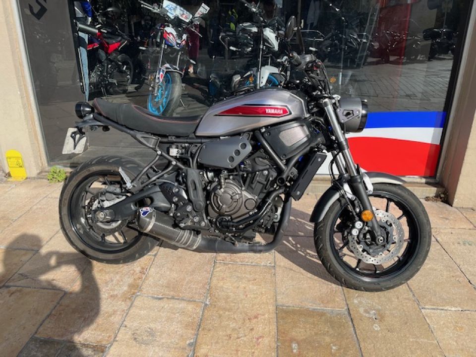 YAMAHA XSR 700 ABS 0