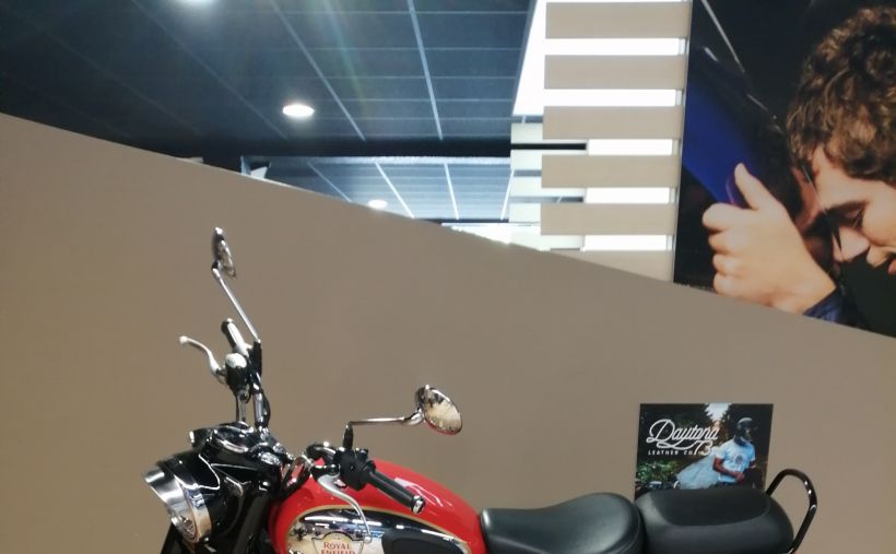 ROYAL ENFIELD CLASSIC 350 CHROME 2