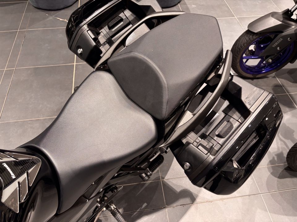 KAWASAKI NINJA 1000 SX 15