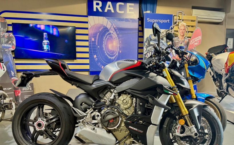 DUCATI STREETFIGHTER V4S 0