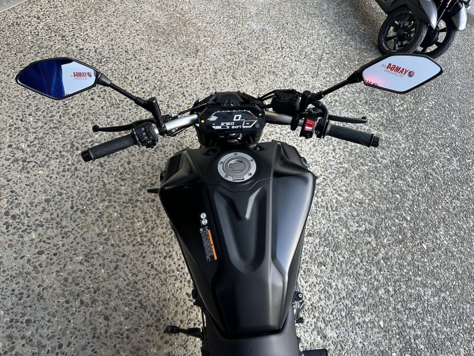 YAMAHA MT-07 (47.5CV) 3