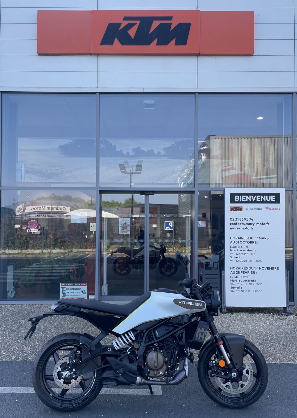 HUSQVARNA Vitpilen 125 13