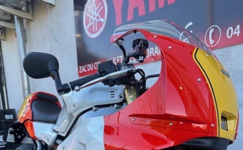 YAMAHA XSR 900 GP 1