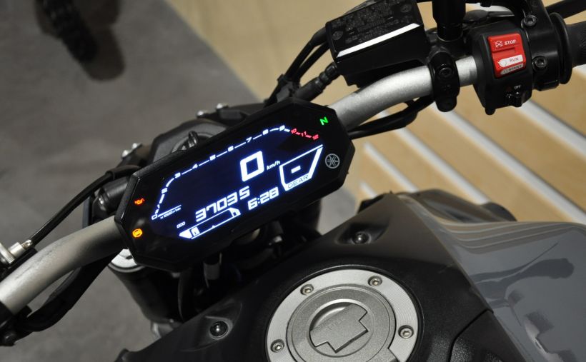 YAMAHA MT-07 (47.5CV) 17