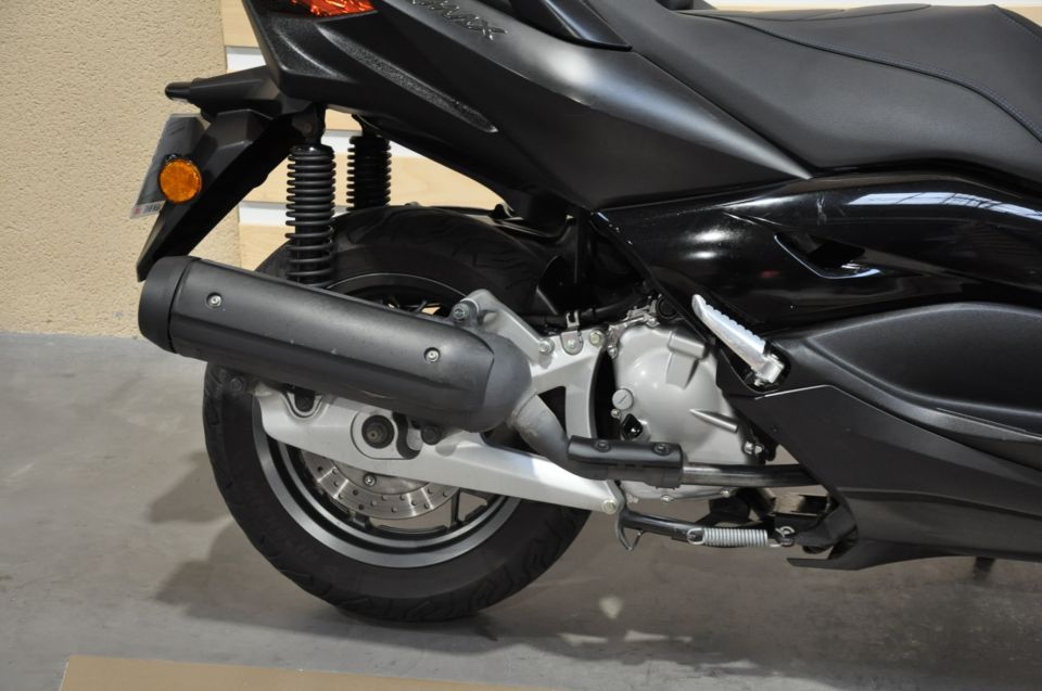 YAMAHA X-MAX 125 TECH MAX 2