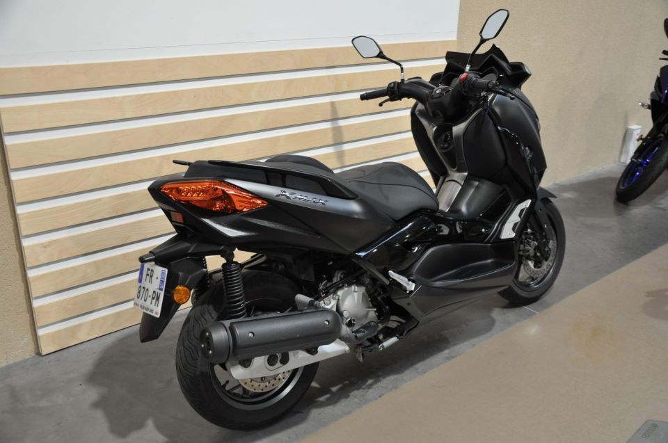 YAMAHA X-MAX 125 TECH MAX 3