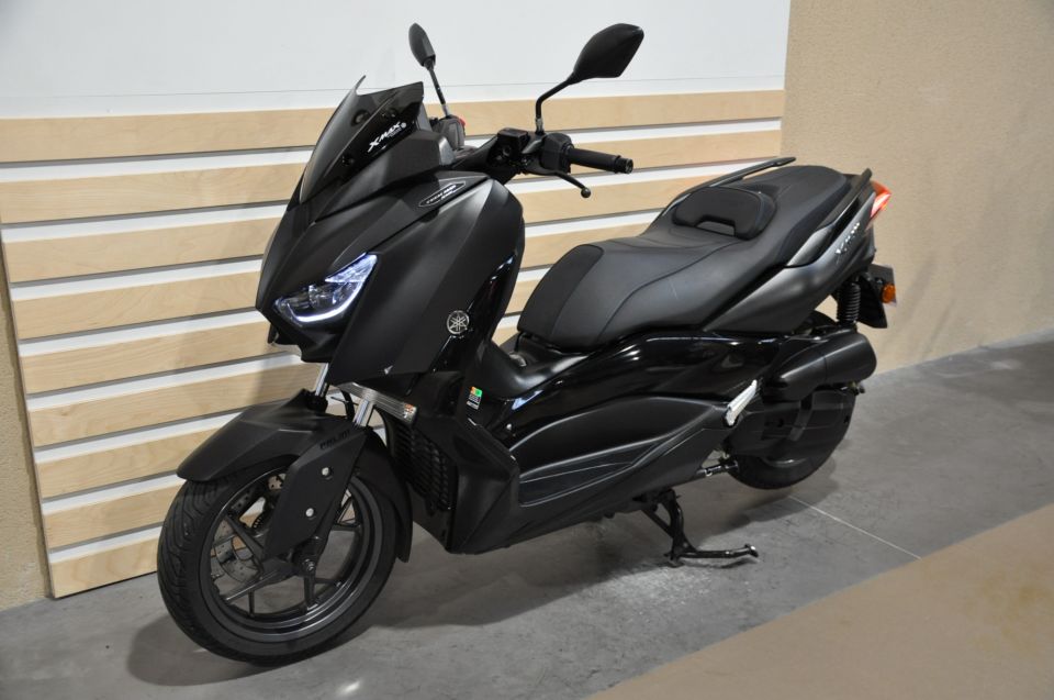 YAMAHA X-MAX 125 TECH MAX 10