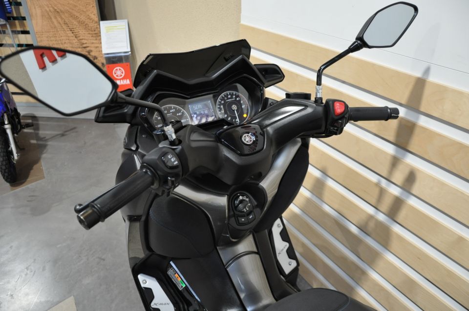 YAMAHA X-MAX 125 TECH MAX 12