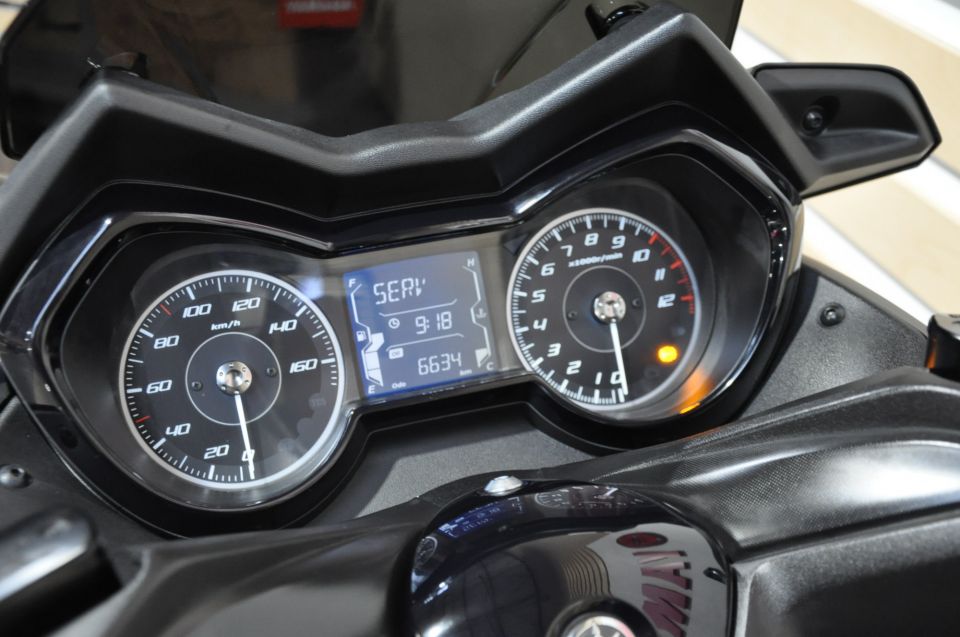 YAMAHA X-MAX 125 TECH MAX 13