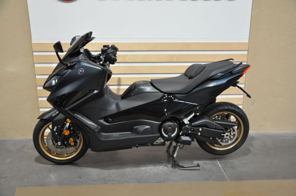 YAMAHA XP T-MAX 560 TECH MAX 6