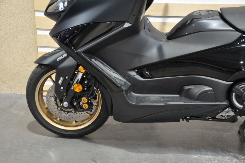 YAMAHA XP T-MAX 560 TECH MAX 8