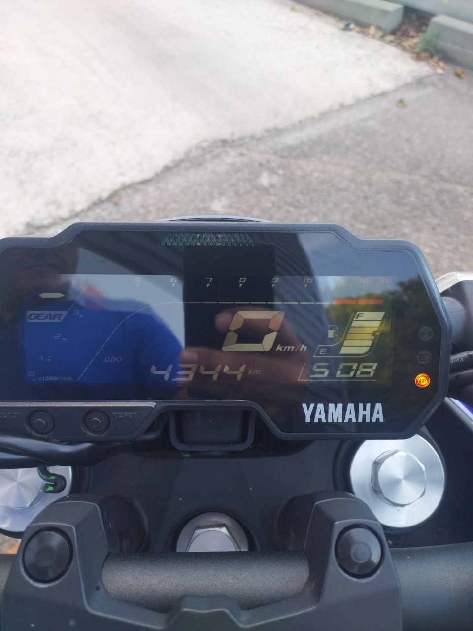 YAMAHA MT-125 ABS 3