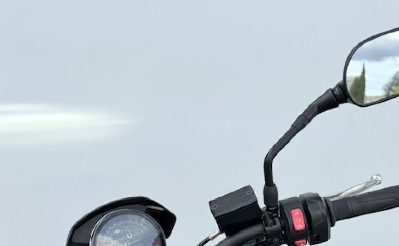 TRIUMPH TRIDENT 660 7