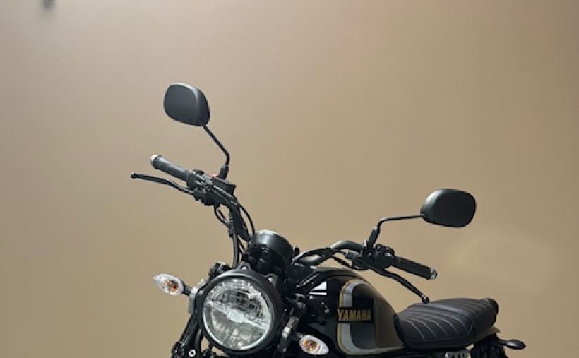 YAMAHA XSR 125 Legacy 1