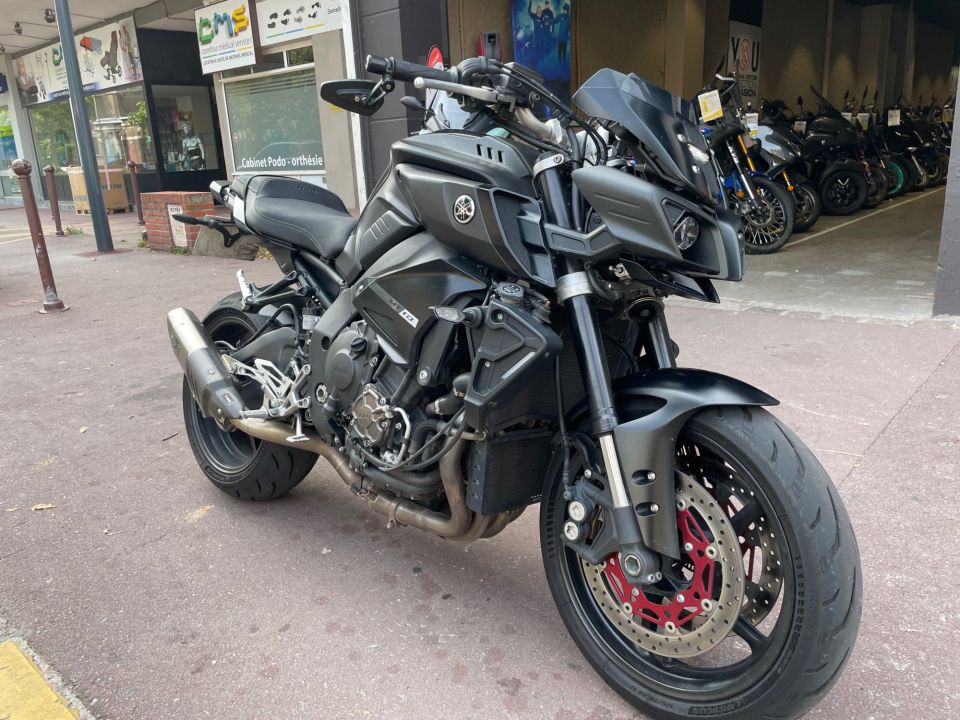 YAMAHA MT-10 1