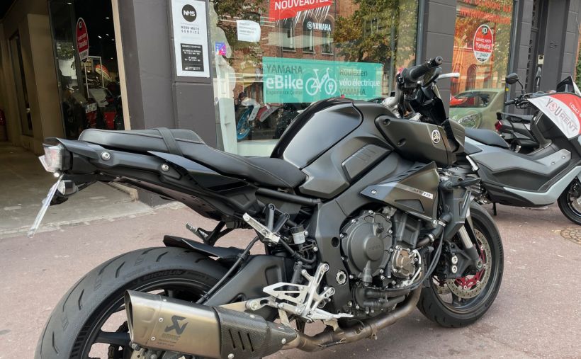 YAMAHA MT 10 2