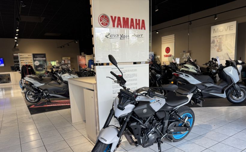 YAMAHA MT-07 (47.5CV) 3