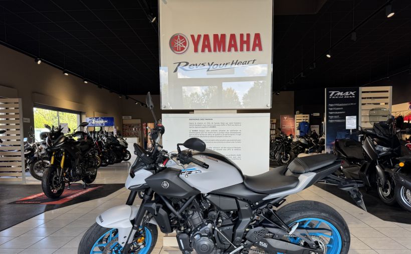 YAMAHA MT-07 (47.5CV) 4