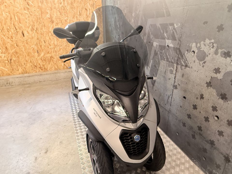 PIAGGIO MP3 500 HPE SPORT ADVANCED ABS ASR 9