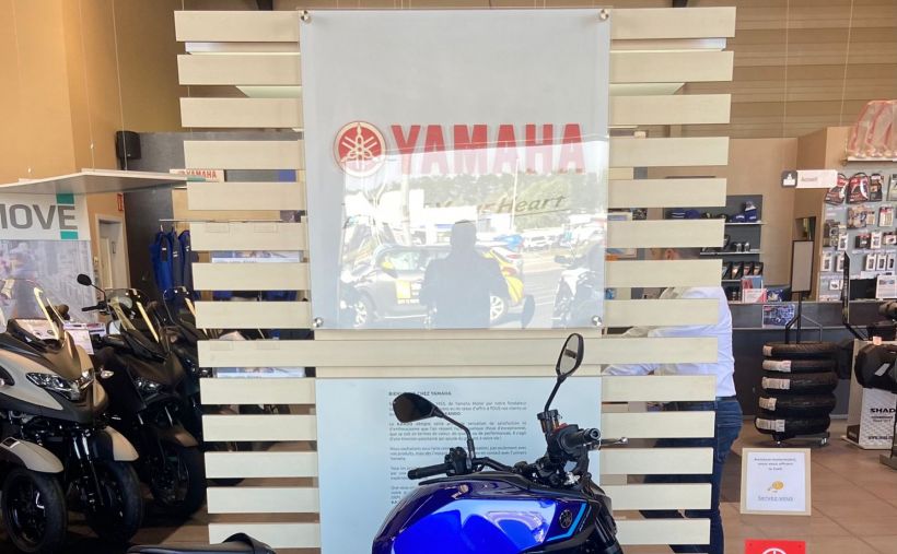 YAMAHA MT-09 4