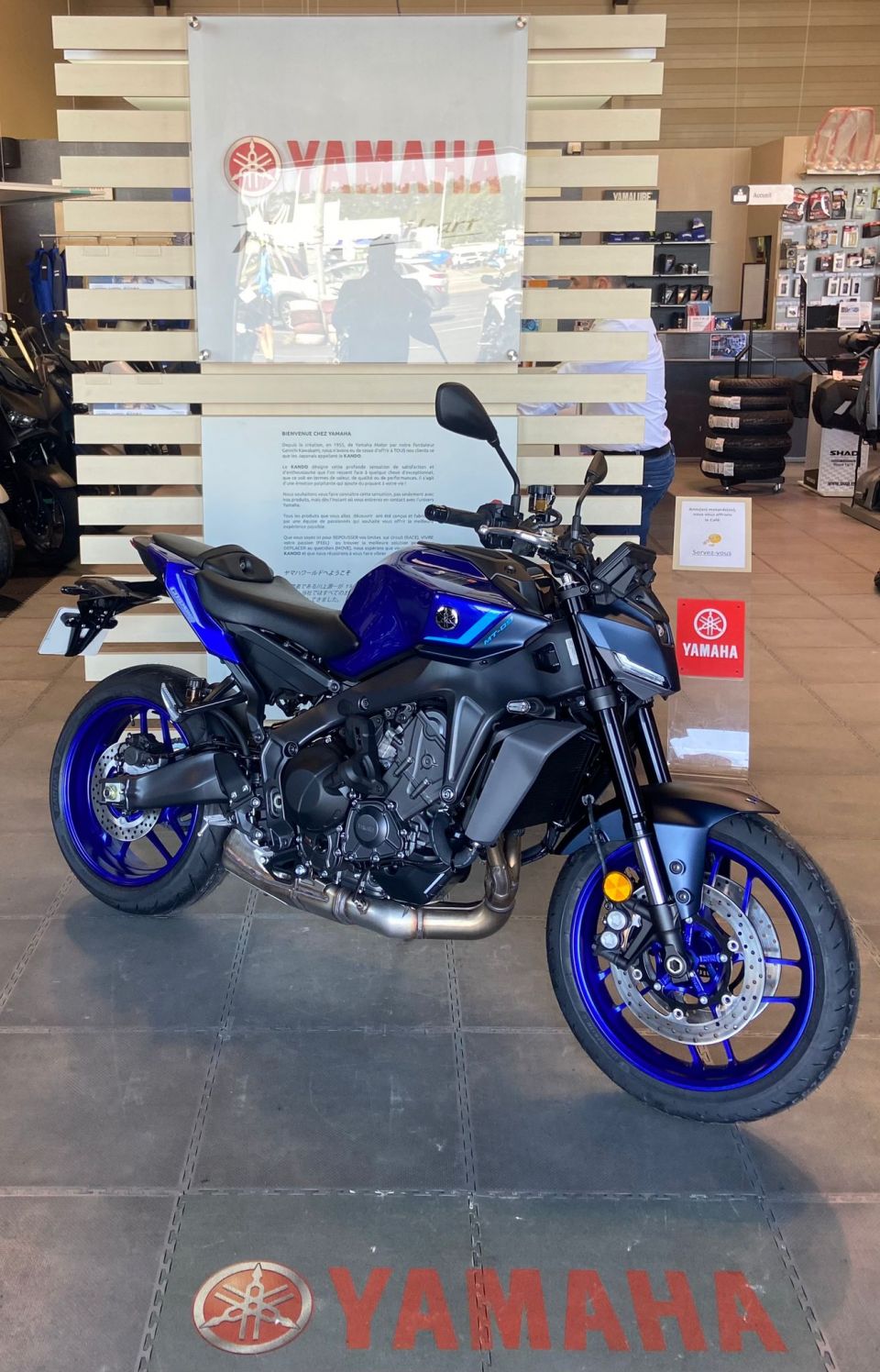 YAMAHA MT-09 0