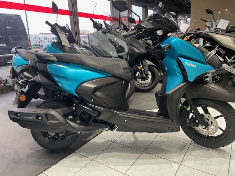 YAMAHA RayZR 125 0